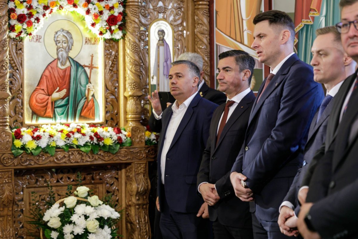 Mitropolia Basarabiei cultivă iubirea statornică pentru Biserica Strămoşească a poporului român 230573