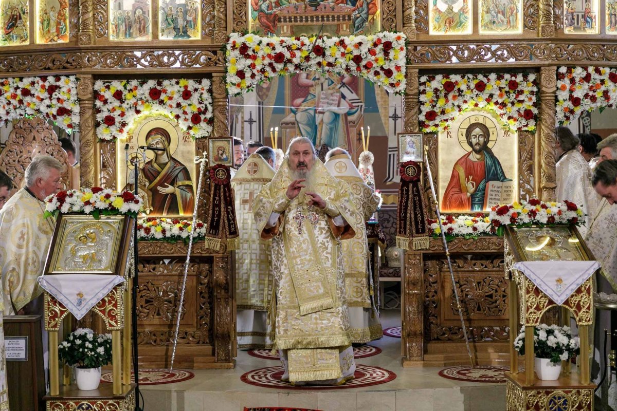 Mitropolia Basarabiei cultivă iubirea statornică pentru Biserica Strămoşească a poporului român 230574