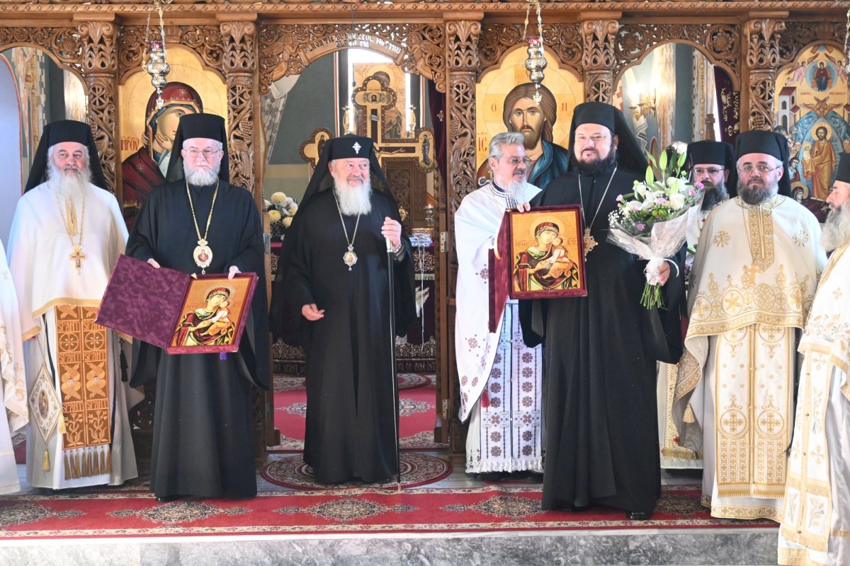 Întâlnire a stareților și starețelor din Mitropolia Clujului, Maramureșului și Sălajului  230601
