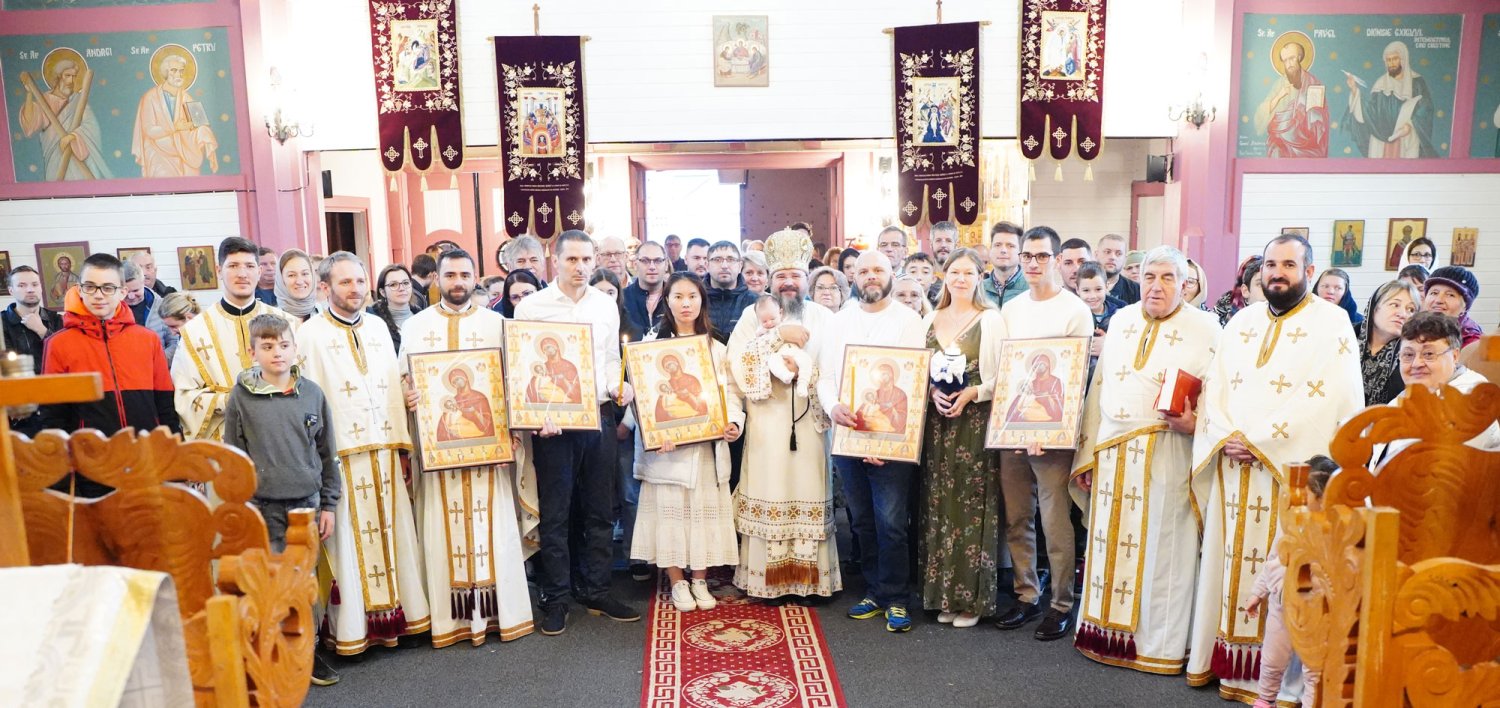 Episcopul Europei de Nord a botezat trei adulți și doi copii în Suedia 231280