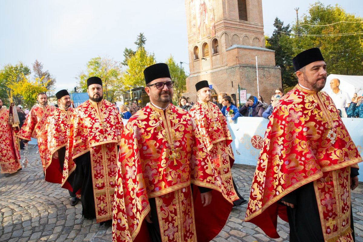 Laudă de seară adusă Mucenicului Dimitrie pe Colina Patriarhiei 231460