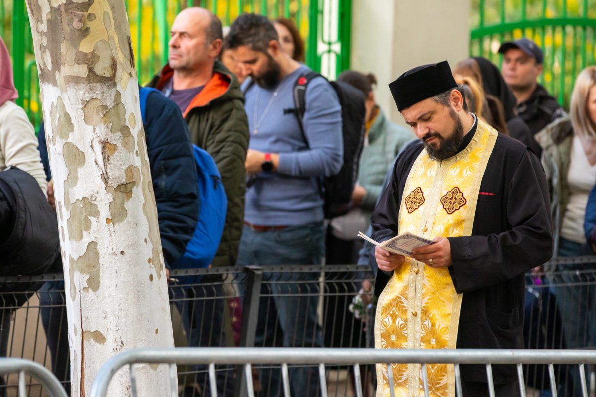 Laudă de seară adusă Mucenicului Dimitrie pe Colina Patriarhiei 231496