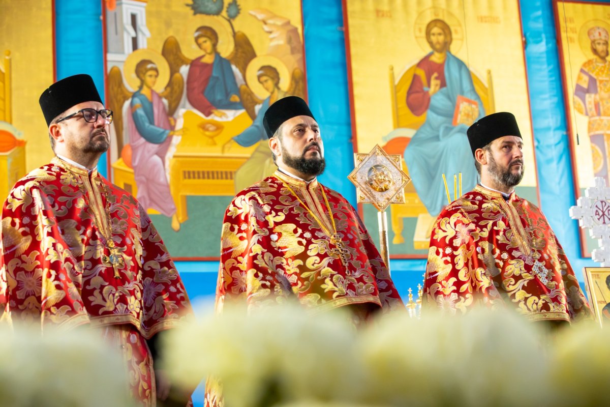 Laudă de seară adusă Mucenicului Dimitrie pe Colina Patriarhiei 231499