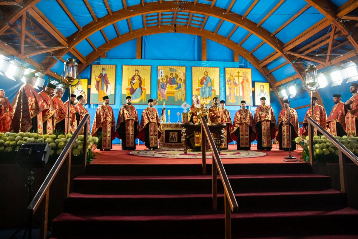 Laudă de seară adusă Mucenicului Dimitrie pe Colina Patriarhiei 231507