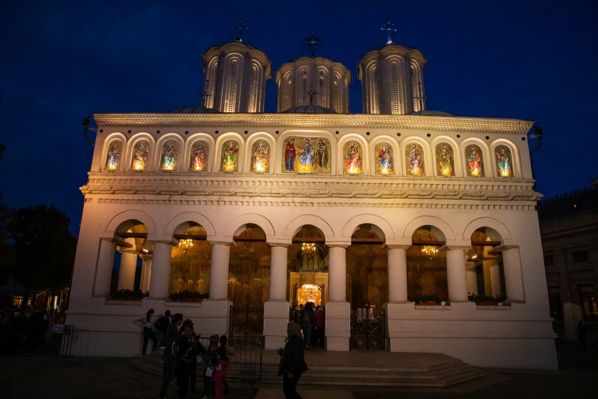 Laudă de seară adusă Mucenicului Dimitrie pe Colina Patriarhiei 231510