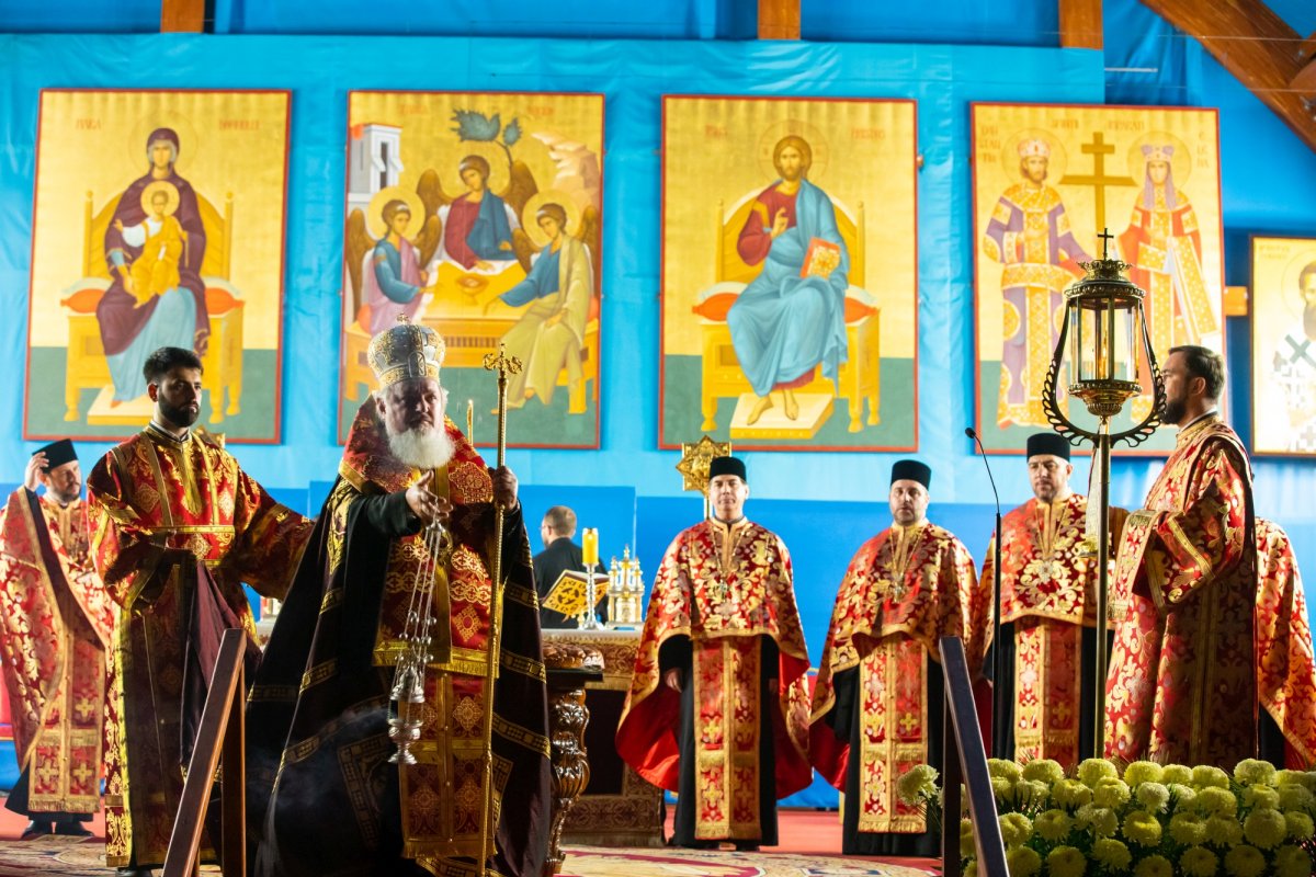 Laudă de seară adusă Mucenicului Dimitrie pe Colina Patriarhiei 231518