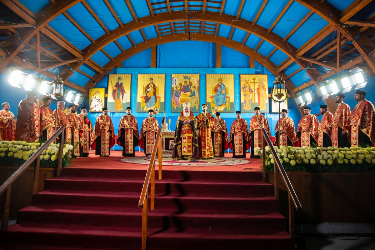 Laudă de seară adusă Mucenicului Dimitrie pe Colina Patriarhiei 231522