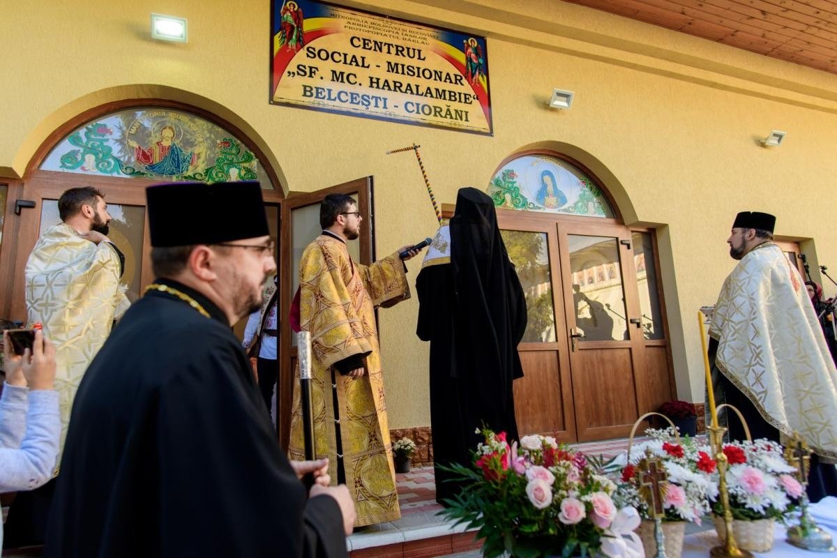 Sfințirea noului Centru social-misionar din Belcești, județul Iași 231275