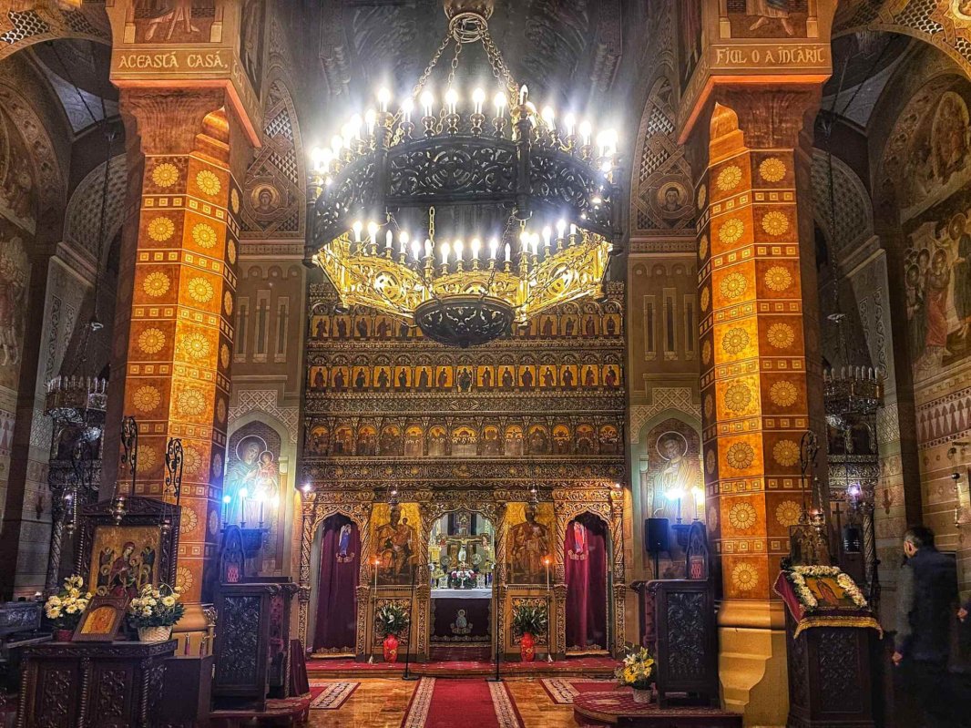 Hramul Catedralei Mitropolitane, bucuria Cetăţii Băniei 231413