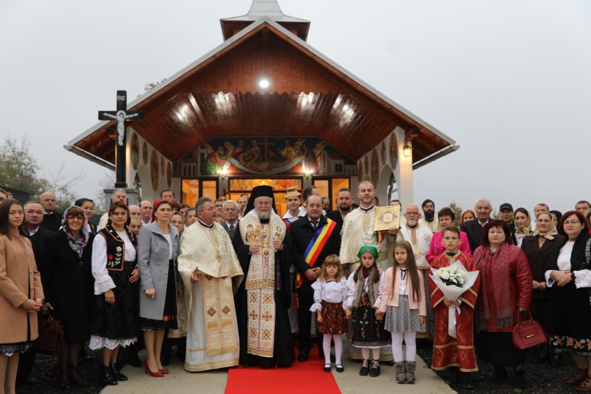 Sfințire de capelă din localitatea maramureşeană Coruia 231558