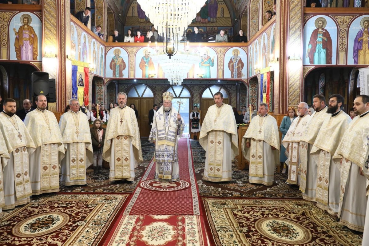 Sfințire de capelă din localitatea maramureşeană Coruia 231560