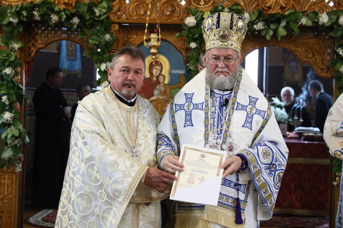 Sfințire de capelă din localitatea maramureşeană Coruia 231561