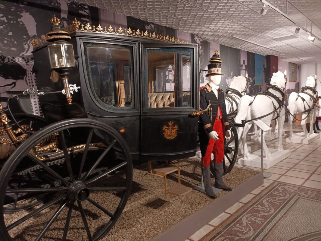 Între două centenare 231737