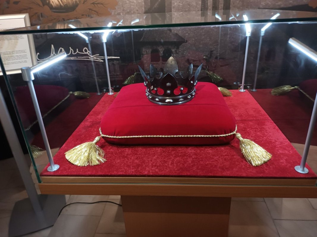 Între două centenare 231738