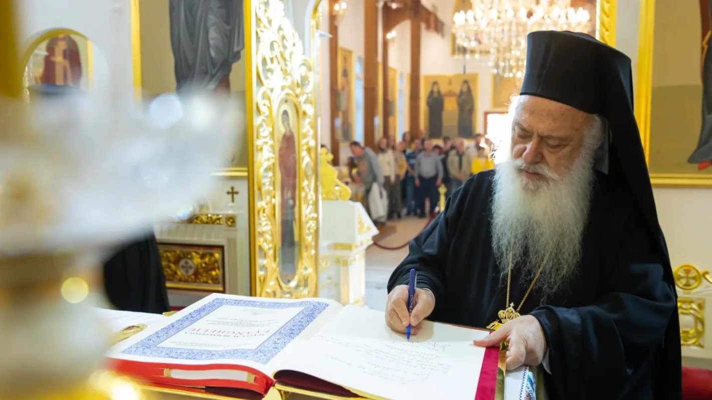 Oaspeți greci la Paraclisul Catedralei Mântuirii Neamului 231813