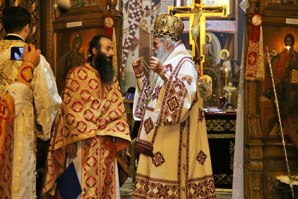 Sărbătoarea Sfântului Mucenic Dimitrie la Mănăstirea Pângărați 231792