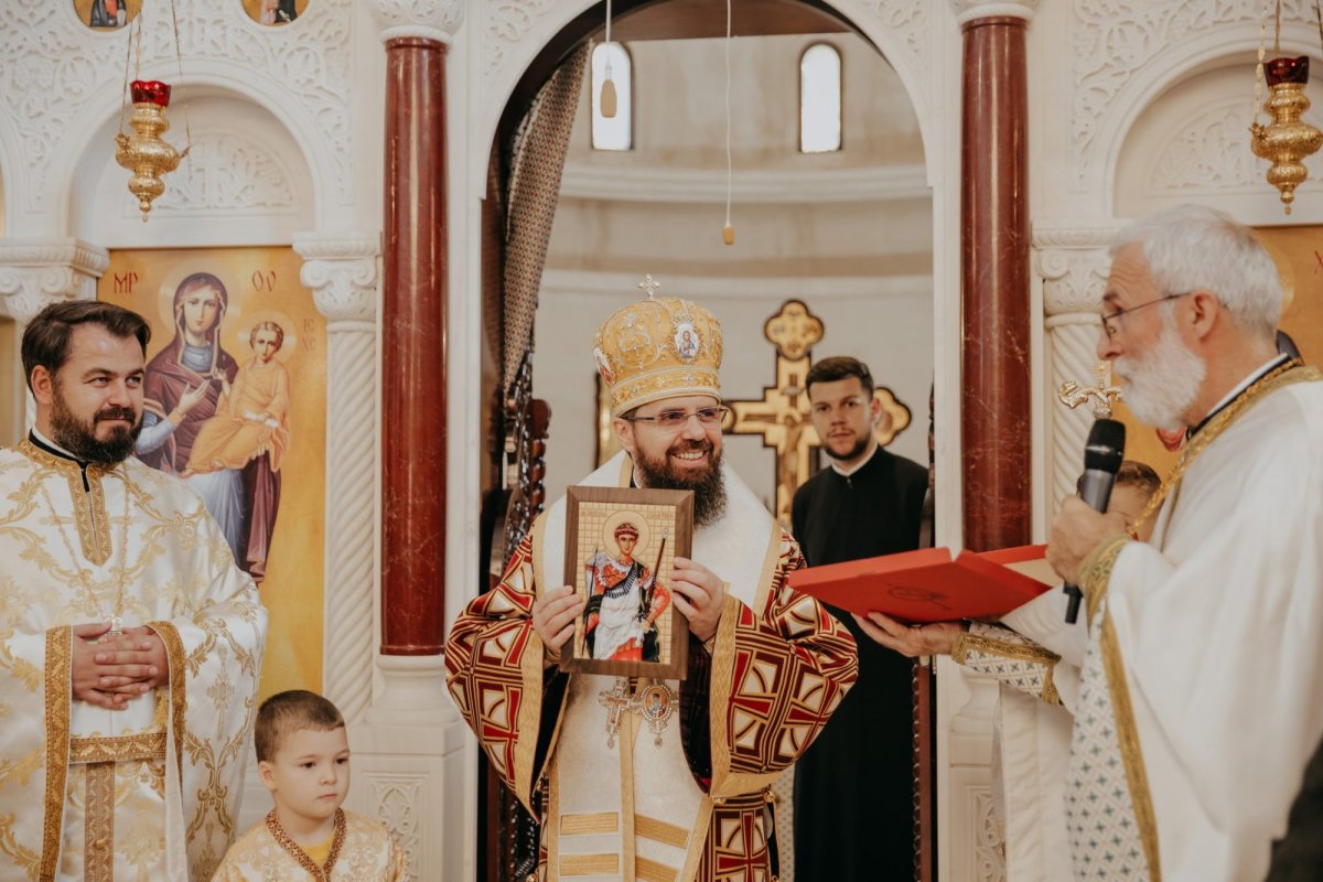 Hramul Parohiei „Sfântul Mucenic Dimitrie” din cartierul clujean Gheorgheni 232152