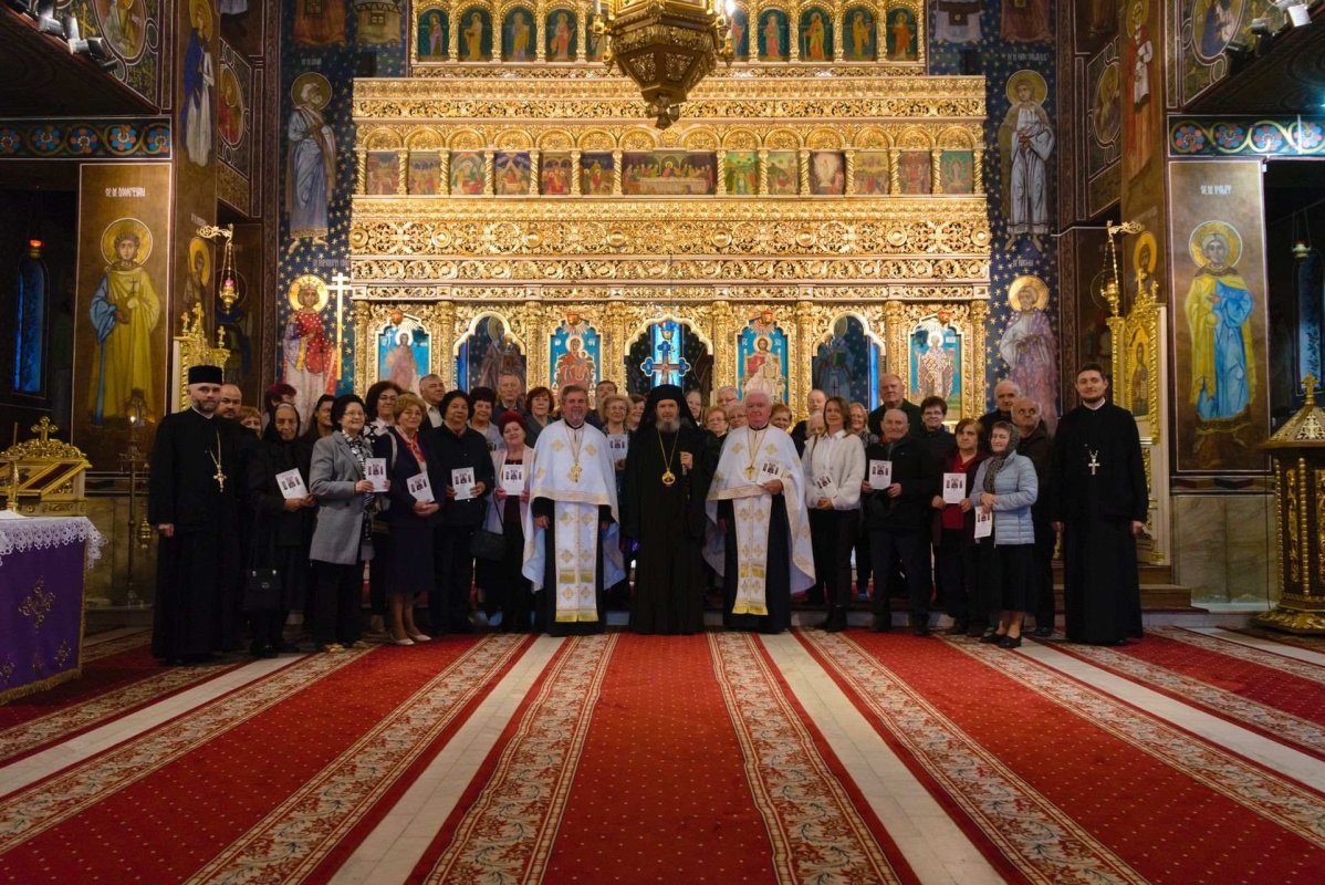 Proiect filantropic al Parohiei Oradea‑Vii la 12 ani de funcţionare 232155