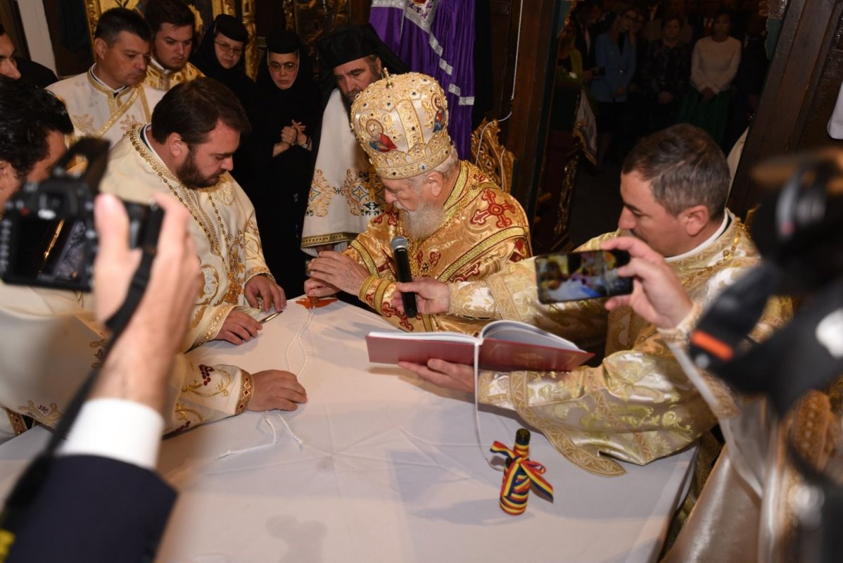 Mănăstirea Viforâta, la frumusețea începuturilor 232288