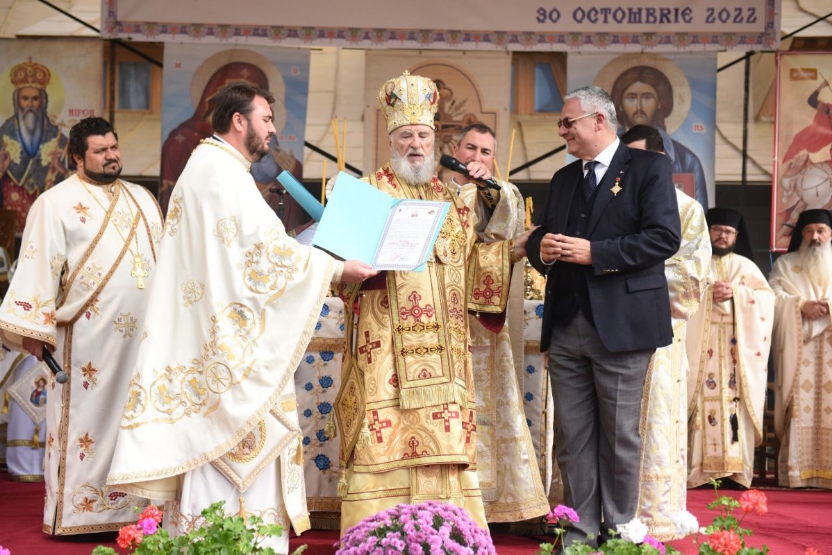 Mănăstirea Viforâta, la frumusețea începuturilor 232291