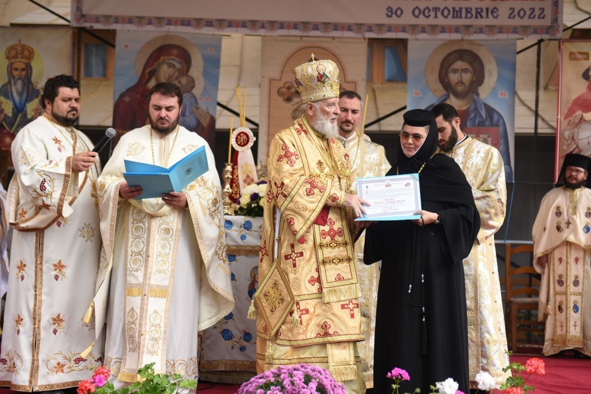 Mănăstirea Viforâta, la frumusețea începuturilor 232294