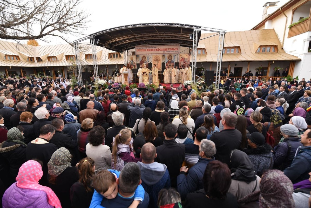 Mănăstirea Viforâta, la frumusețea începuturilor 232298