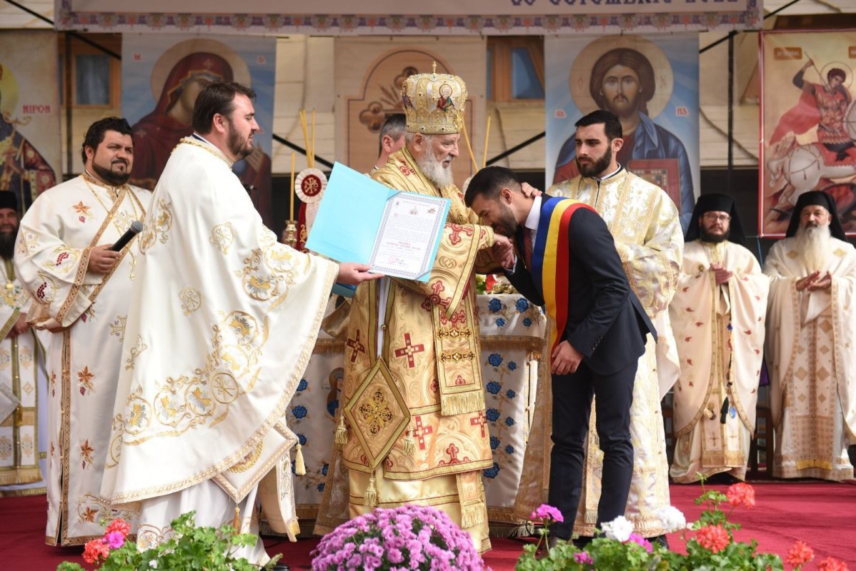 Mănăstirea Viforâta, la frumusețea începuturilor 232299