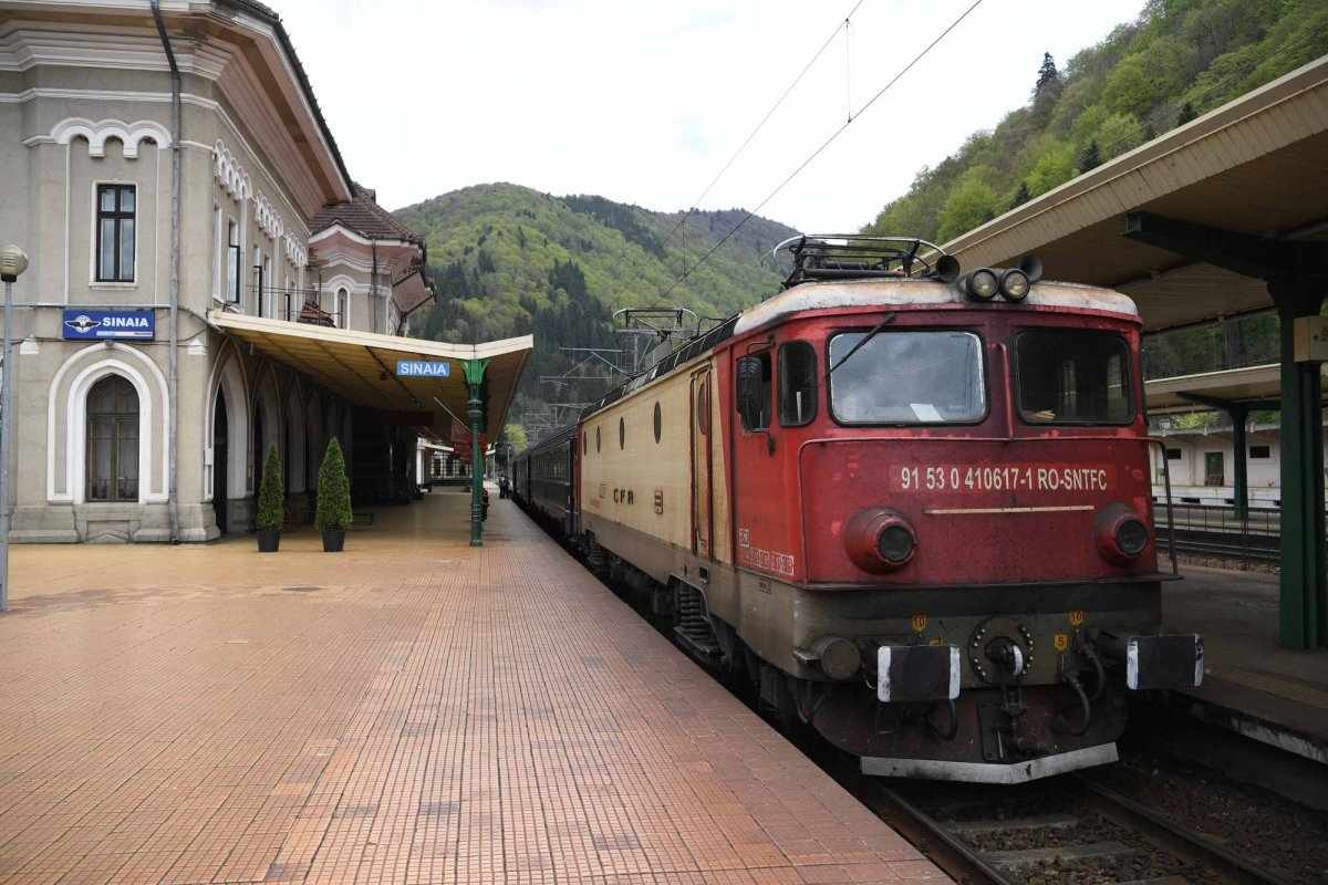 Bani pentru refacerea a șase gări 232537