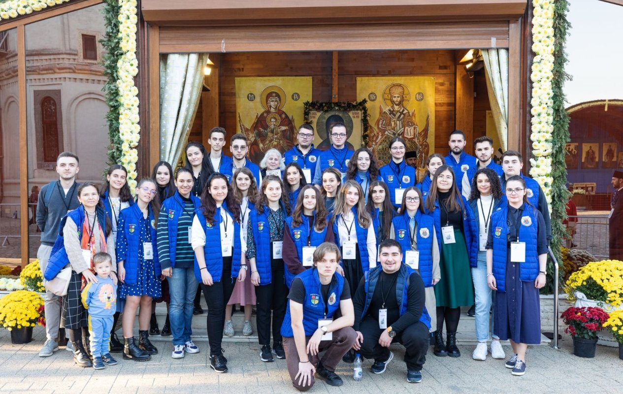 „Tineri în acțiune!“, voluntari pe Colina Bucuriei 232656