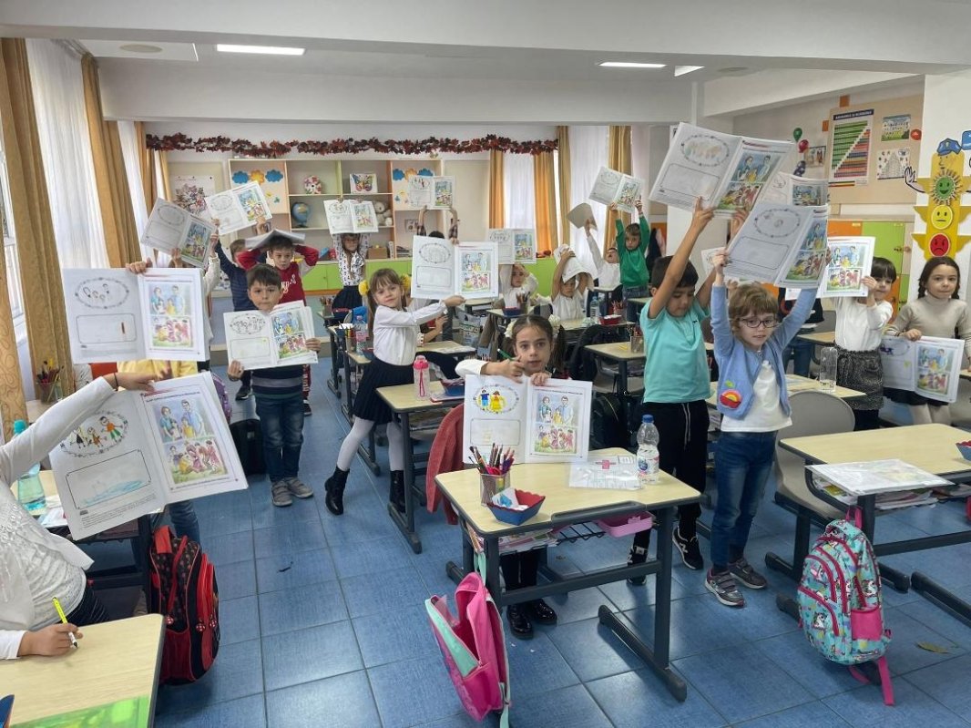 Fișe de lucru pentru elevi, oferite de parohii 232785