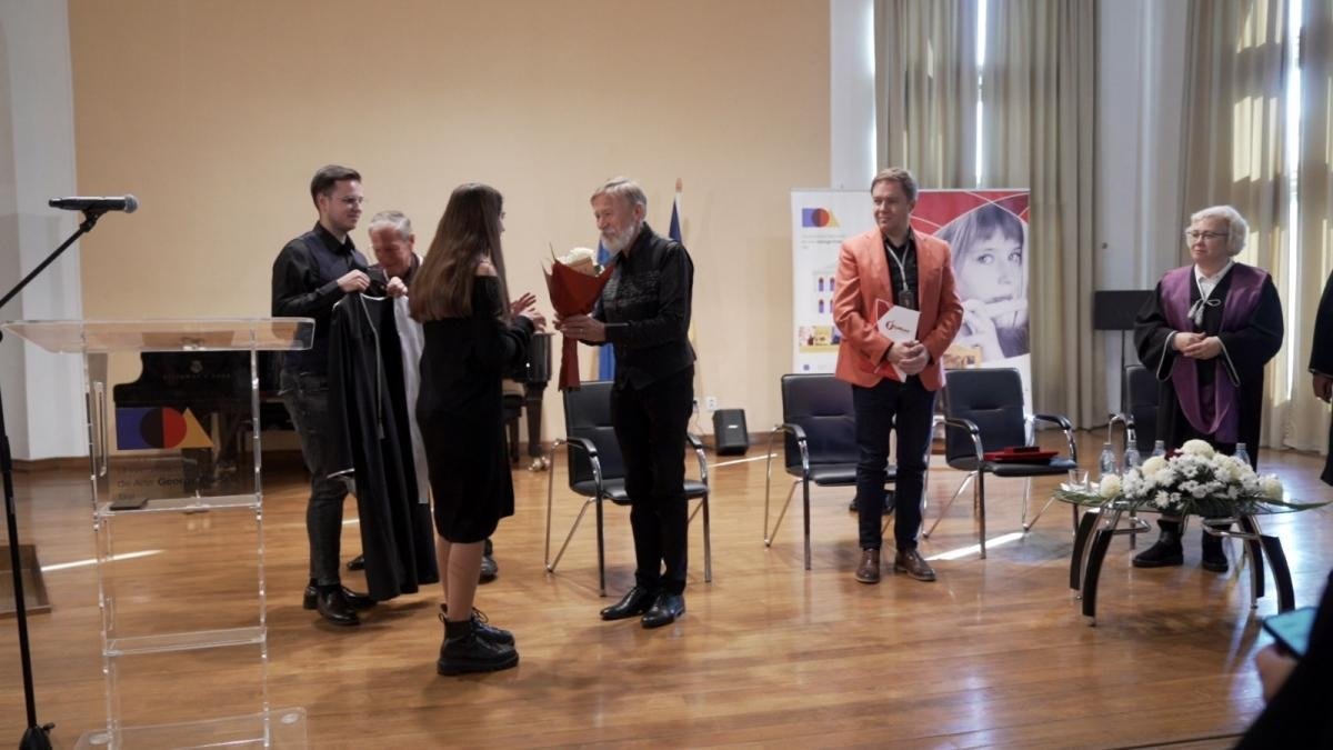 Recunoștință din partea ieșenilor pentru preotul francez Claude Delangle 232859