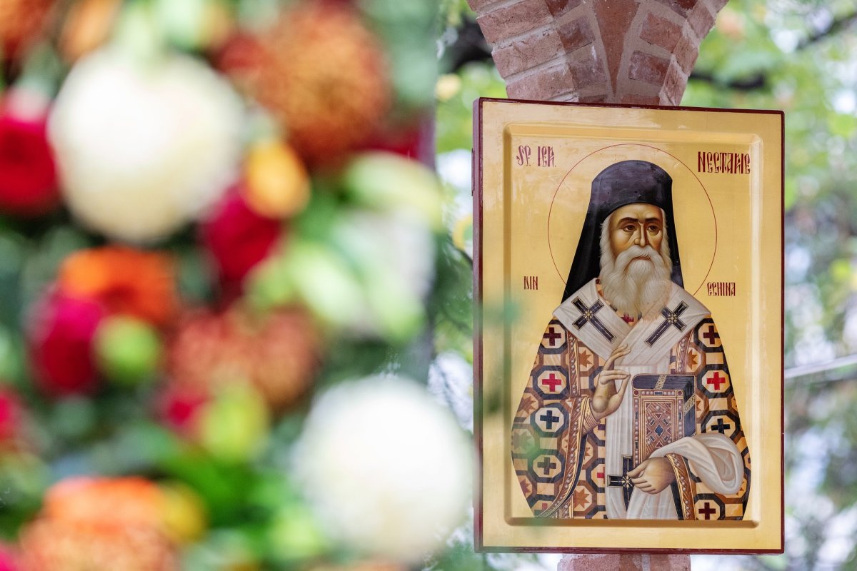 A început pelerinajul la moaștele Sfântului Ierarh Nectarie de la Mănăstirea Radu Vodă din Capitală 233009