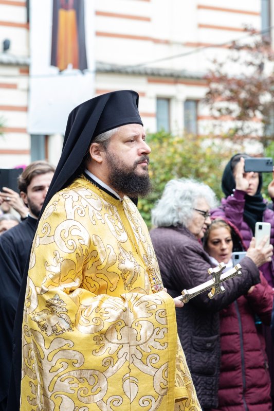 A început pelerinajul la moaștele Sfântului Ierarh Nectarie de la Mănăstirea Radu Vodă din Capitală 233035