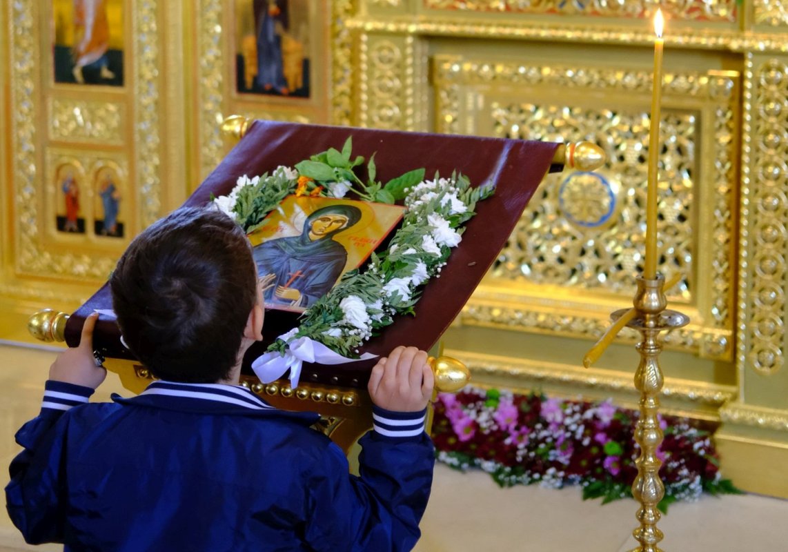 Cum pot să-L iubesc pe Dumnezeu pe care nu Îl văd? 232930