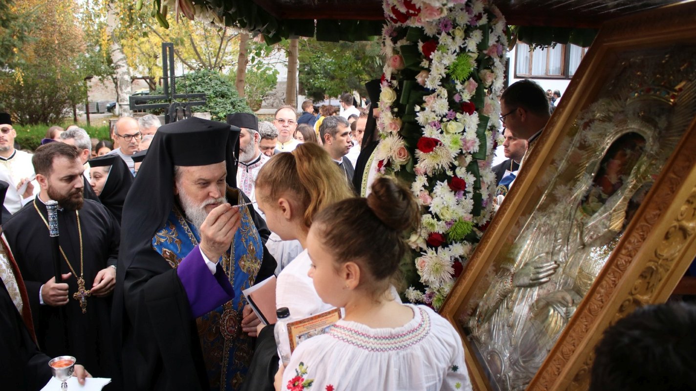 Dar duhovnicesc de la Schitul Pocrov binecuvântează Bărăganul  232979