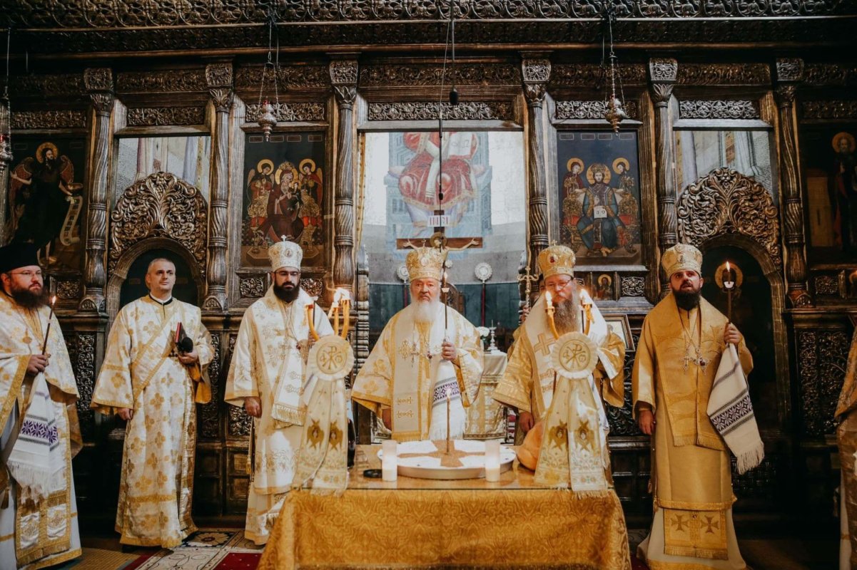 Pomenirea Arhiepiscopului Teofil Herineanu la Catedrala Mitropolitană 233107