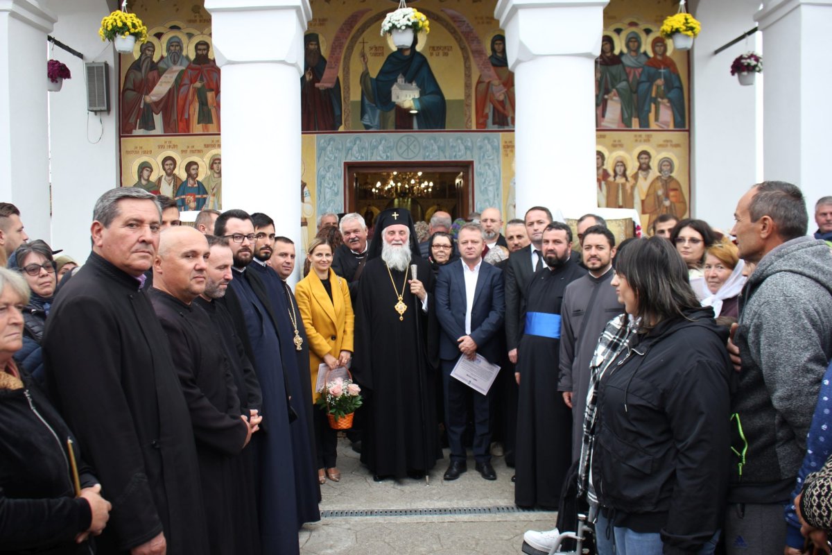 Popasuri de rugăciune și sfințire în două parohii gorjene 233091