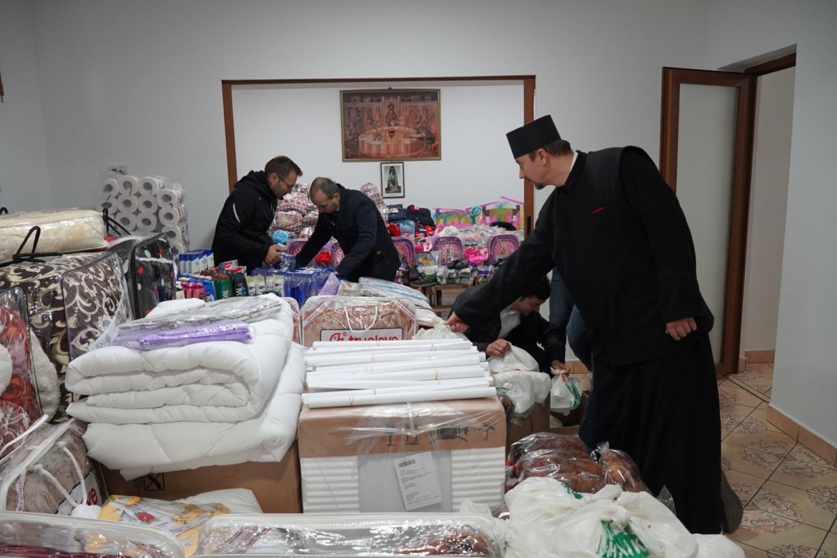 Ajutoare pentru tinerii orfani şi copiii nevoiaşi din Brăila 233179