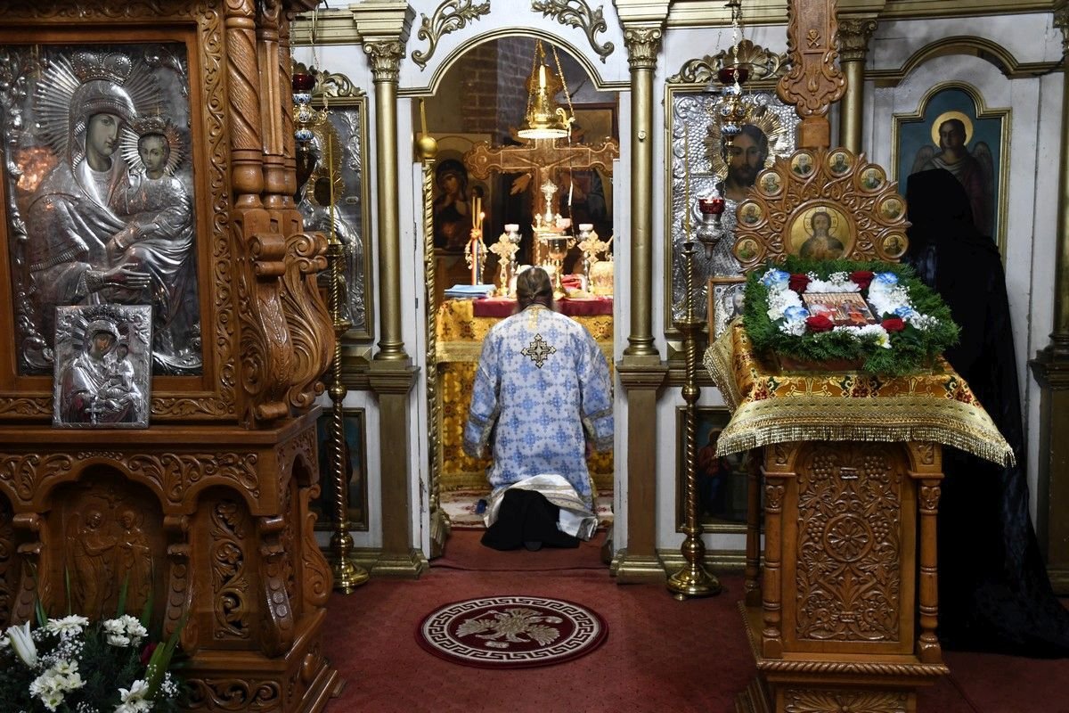 Hramul Mănăstirii Războieni din judeţul Neamţ 233252