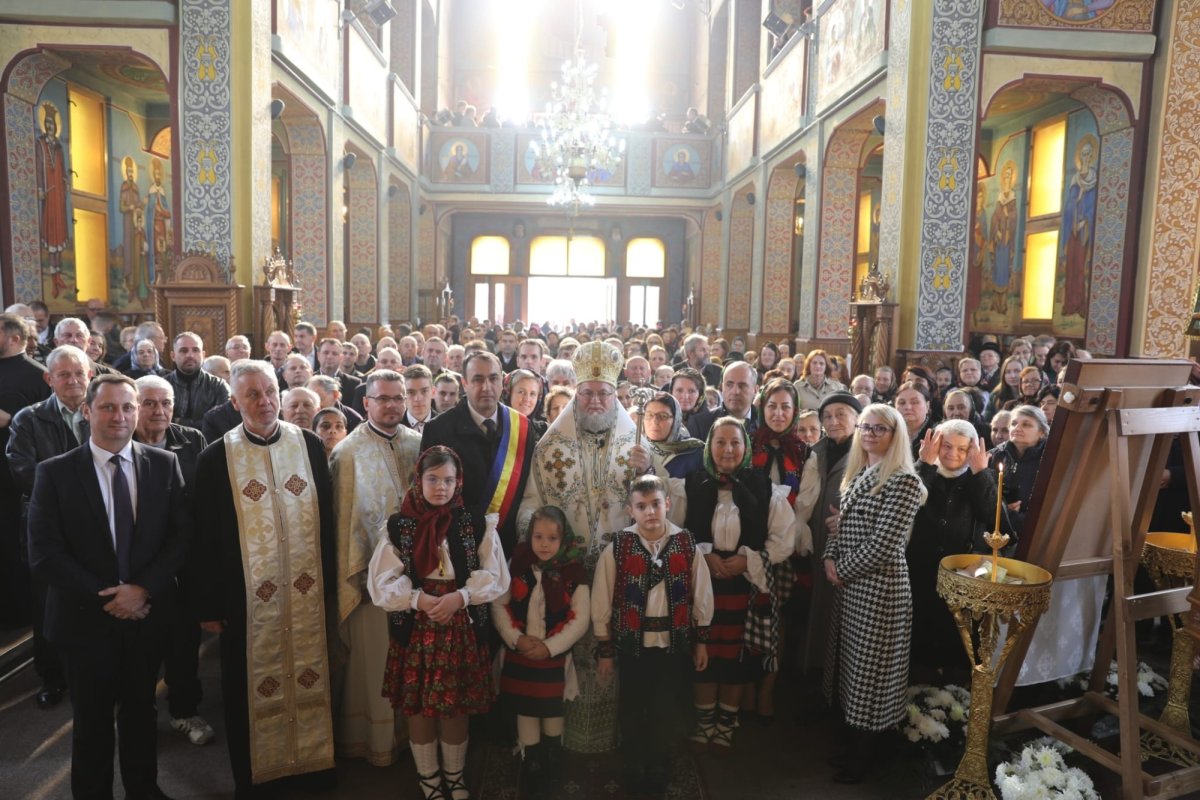 Hramul catedralei din oraşul Sighetu Marmaţiei 233445