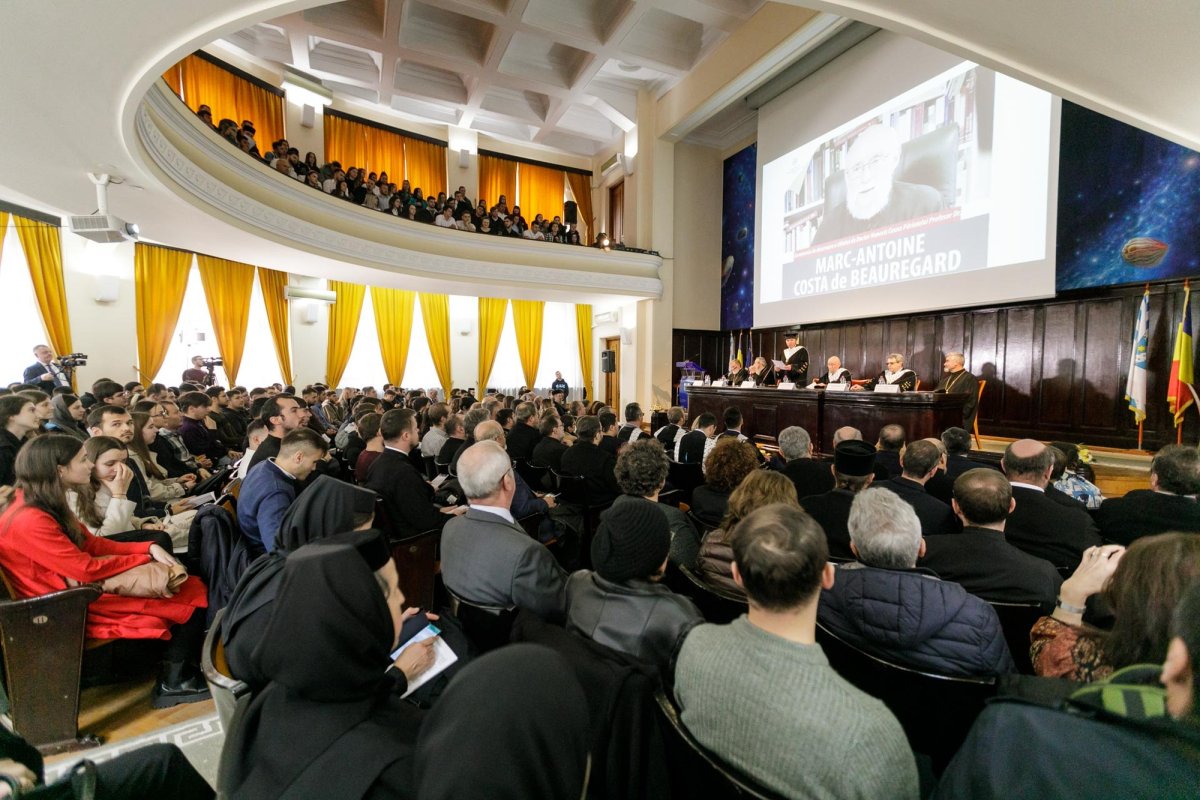 Părintele Marc‑Antoine Costa de Beauregard, doctor honoris causa la Iași 233453