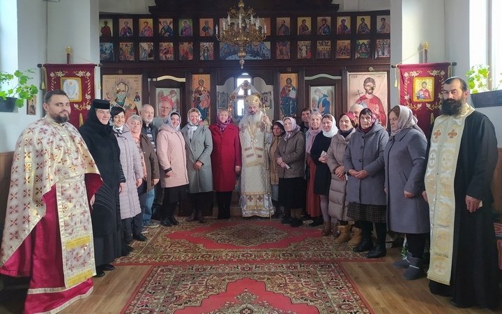 „Sfinții reprezintă pentru noi modele de viață pe care suntem îndemnați să le urmăm” 233638