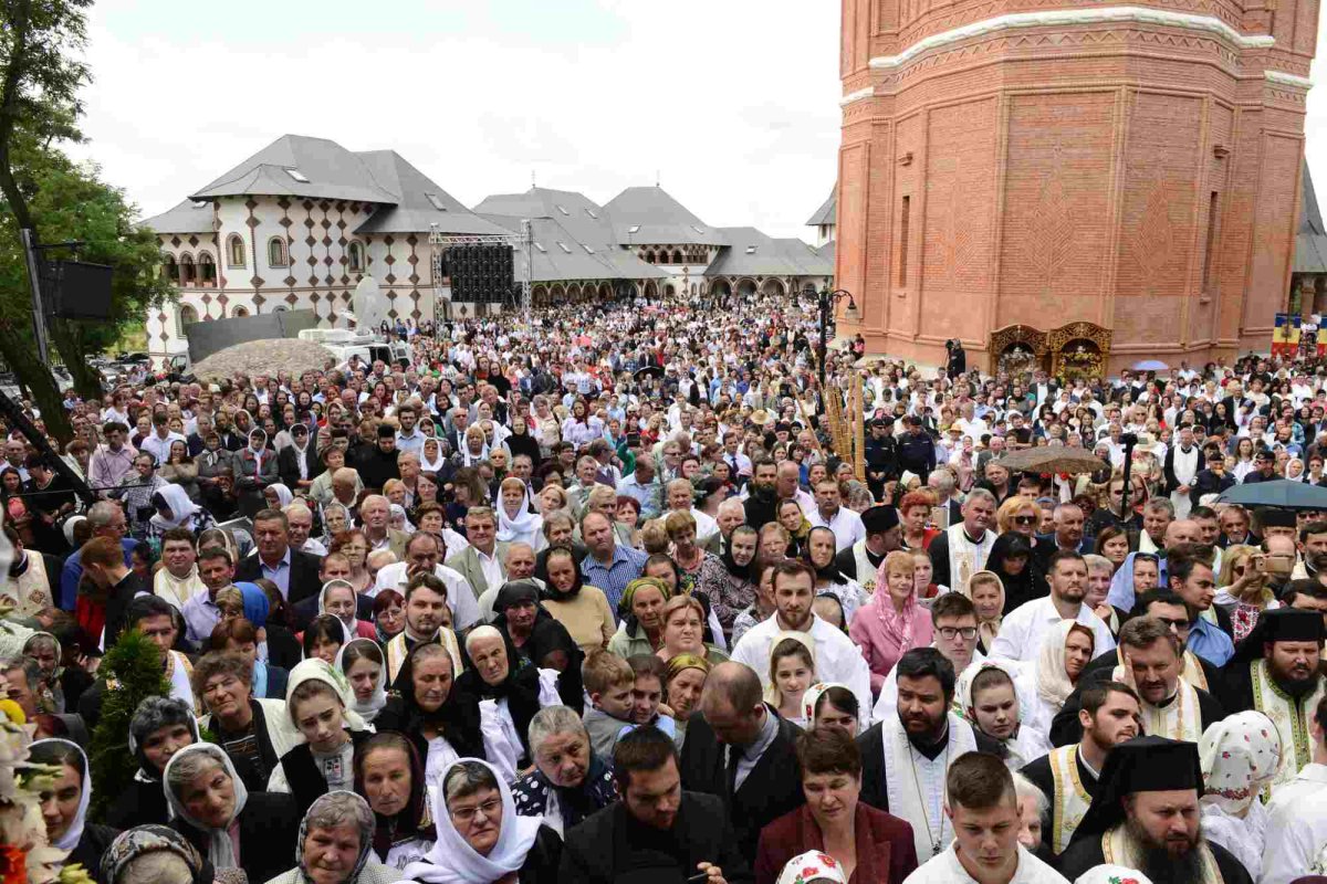 Rugăciunea isihastă, soluţia la crizele de ieri şi de azi 233301