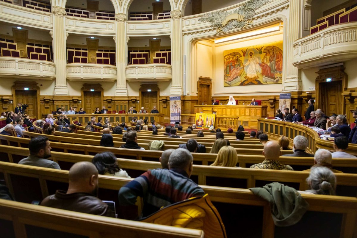 Conferință dedicată artei bisericești la Palatul Patriarhiei 234023