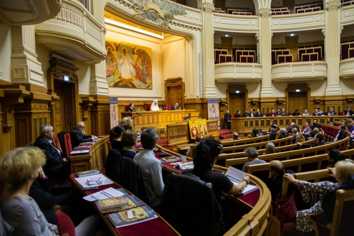 Conferință dedicată artei bisericești la Palatul Patriarhiei 234024