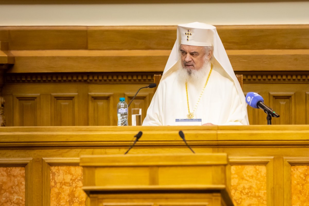 Conferință dedicată artei bisericești la Palatul Patriarhiei 234038