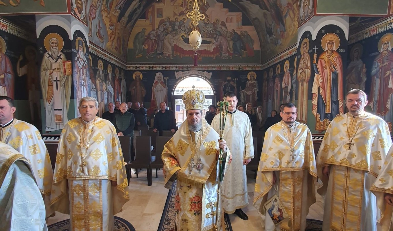 Parohia Băile Felix și‑a serbat patronul spiritual, pe Sfântul Ierarh Nectarie 233955