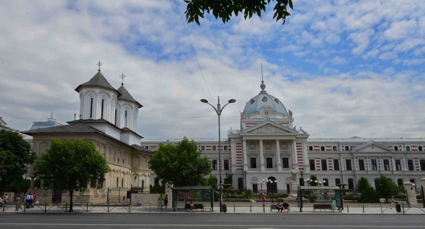 Spitale şi catedrale 233928