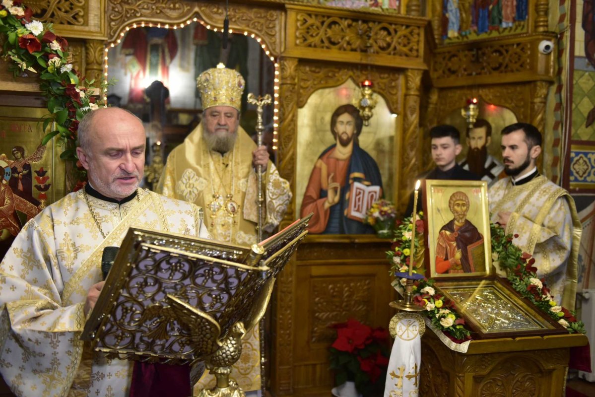 Sărbătoare pentru credincioșii din cartierul brașovean Tractorul 234148