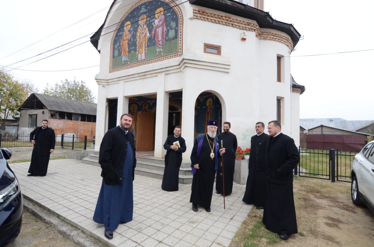 Vizite pastorale la parohii din județul Dâmbovița 234162
